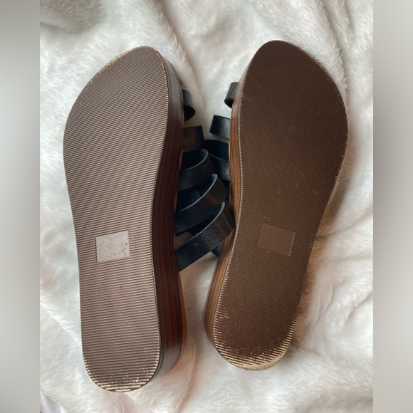 3/$25 Coconuts by Matisse Black Slip on Sandals - Picture 6 of 7